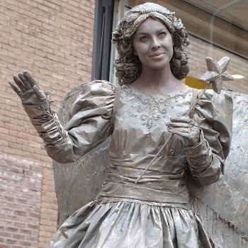 Engel der Sereniteit Living statue Engel der Sereniteit Living statue